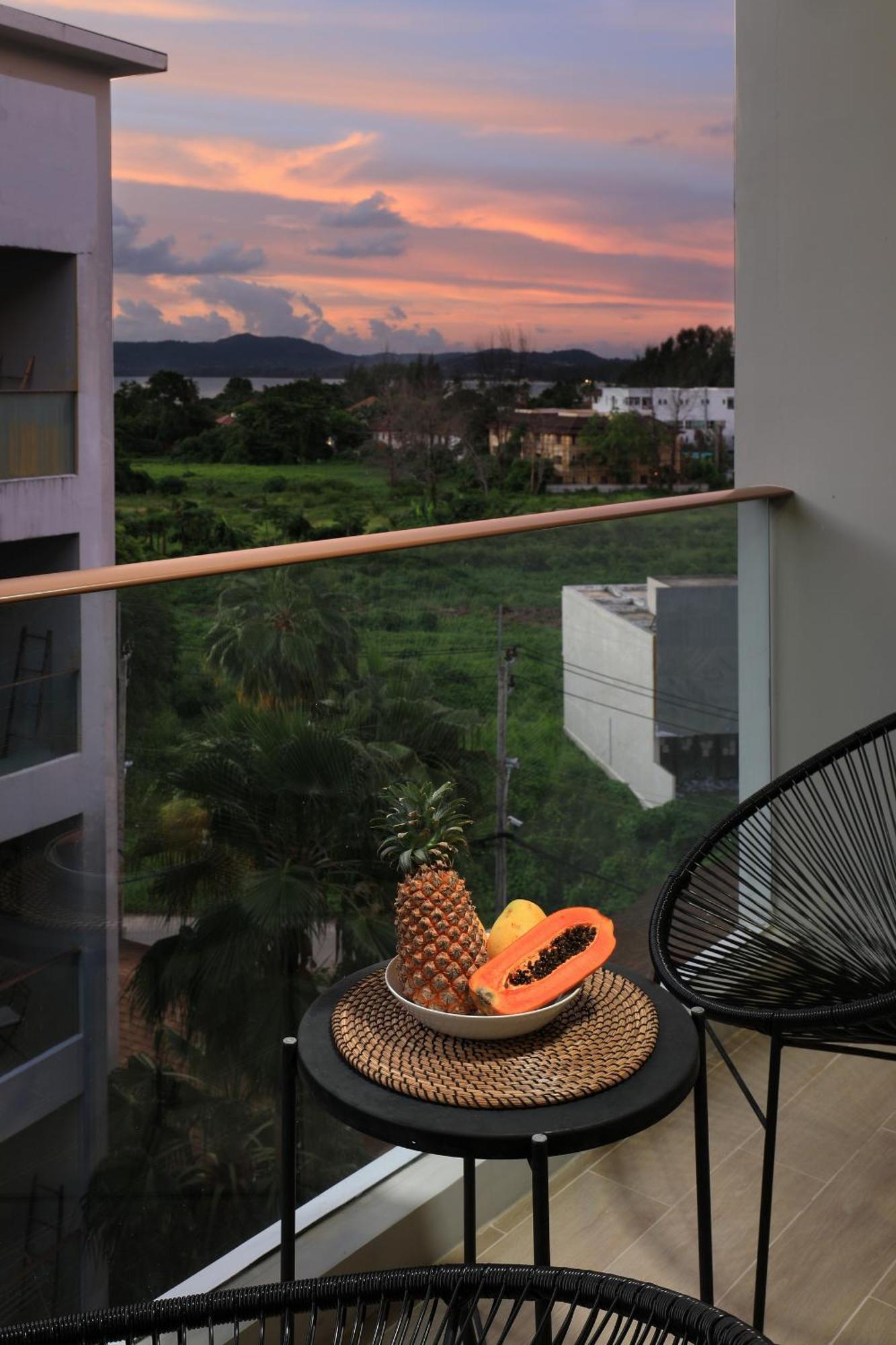 The Sea View Room In Palmyrah Surin By Holy Cow Praia de Surin Exterior foto